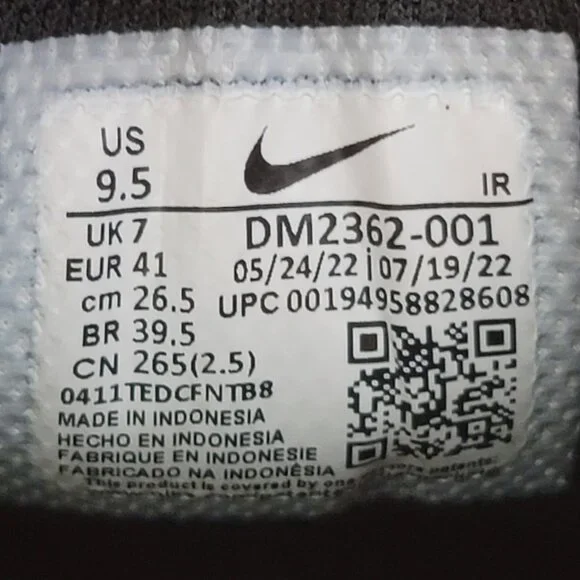 WMNS NIKE Air Max Plus Black Black White - Picture 10 of 10